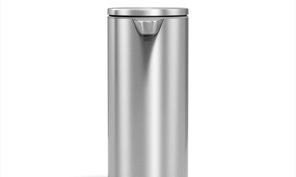 simplehuman sensor soap pump dispensing soap onto hand touch-free
